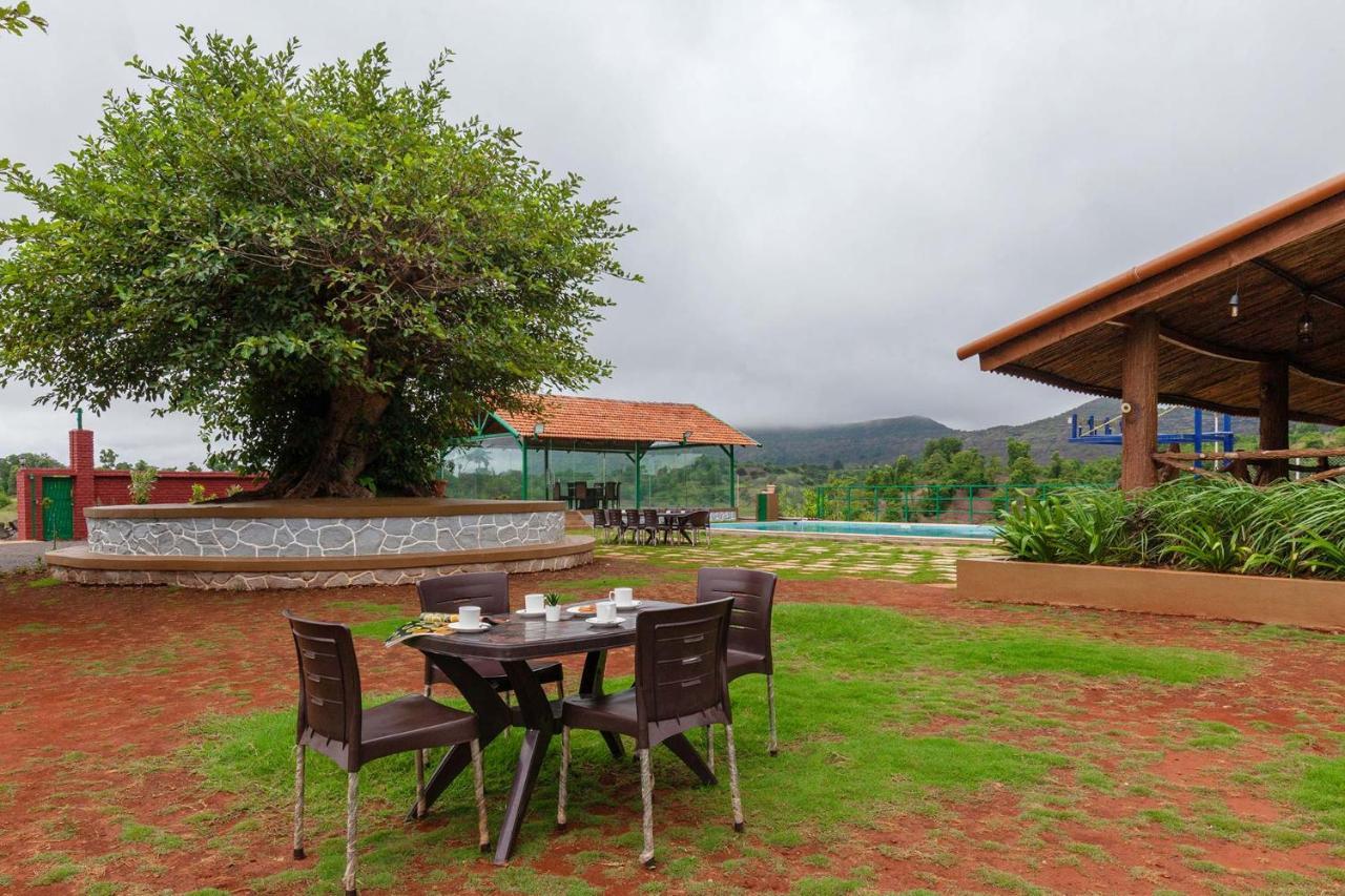 Stayvista'S Ficus Farms - Mountain-View Haven With Rustic Artsy Interiors, Outdoor Pool, Glasshouse, Home Theatre & Karaoke Delight Igatpuri Exteriér fotografie